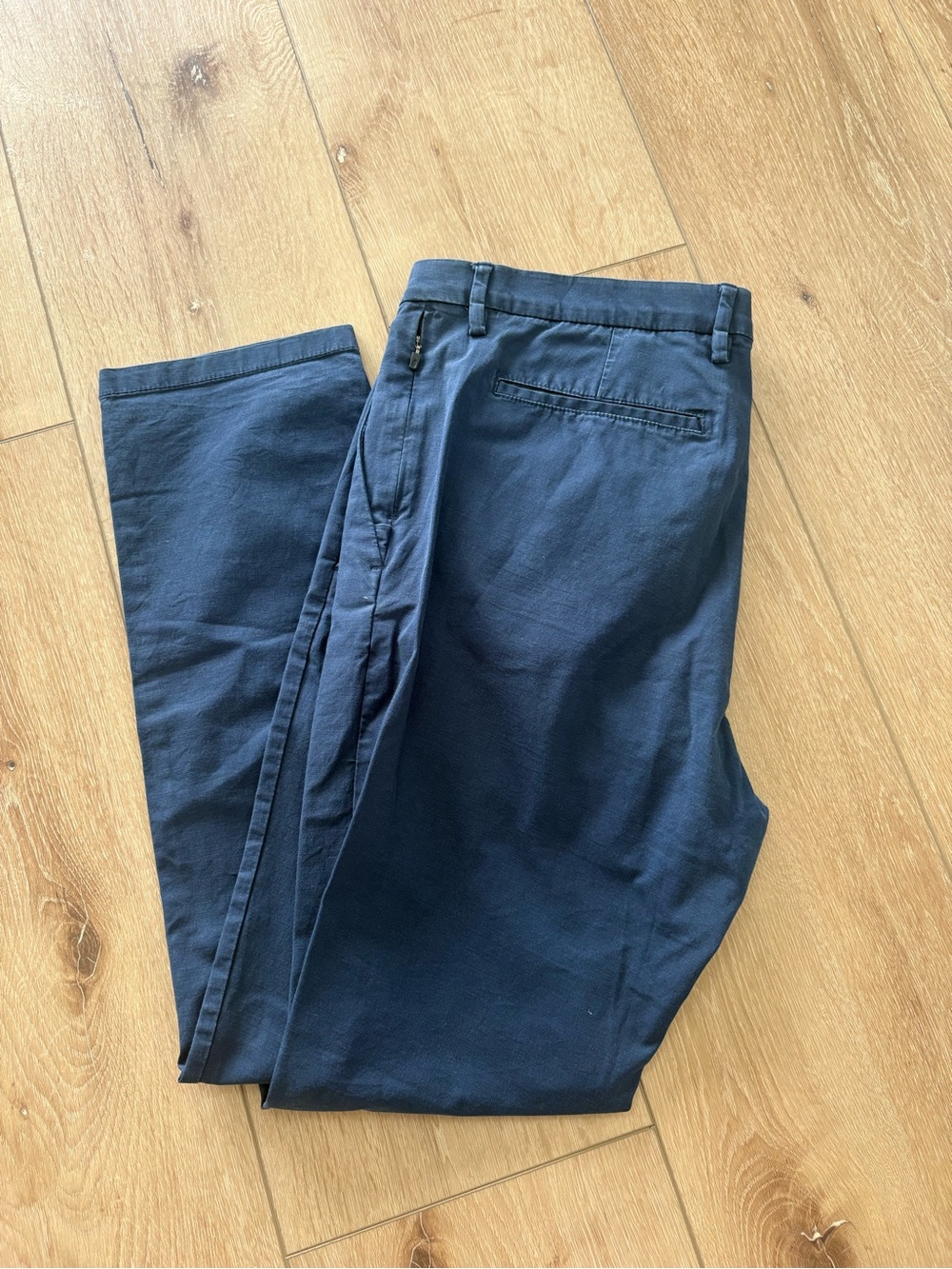 Old Navy Men's Navy Chinos